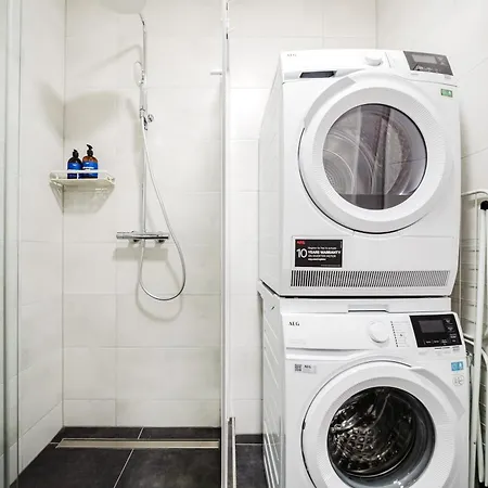 アパート Days - Near Vysehrad With Netflix And 250mbs Wifi In Nusle *