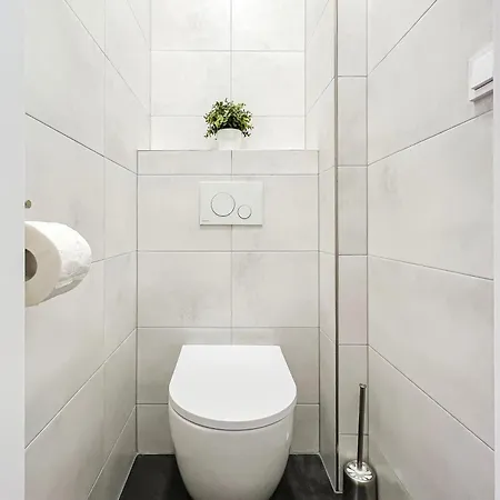 アパート Days - Near Vysehrad With Netflix And 250mbs Wifi In Nusle *