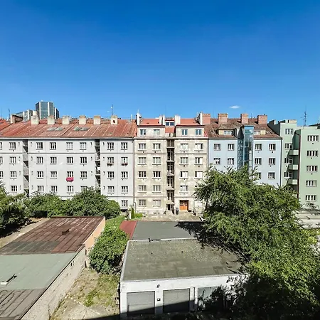 Days - Near Vysehrad With Smart Tv And 250mbs Wifi In Nusle Lejlighed Prag